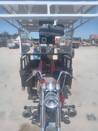 ستوته كلك مكفوله من السرقه اسوي مكاتبه نظيفه كلش مكينه بدي شاصي السعر ...