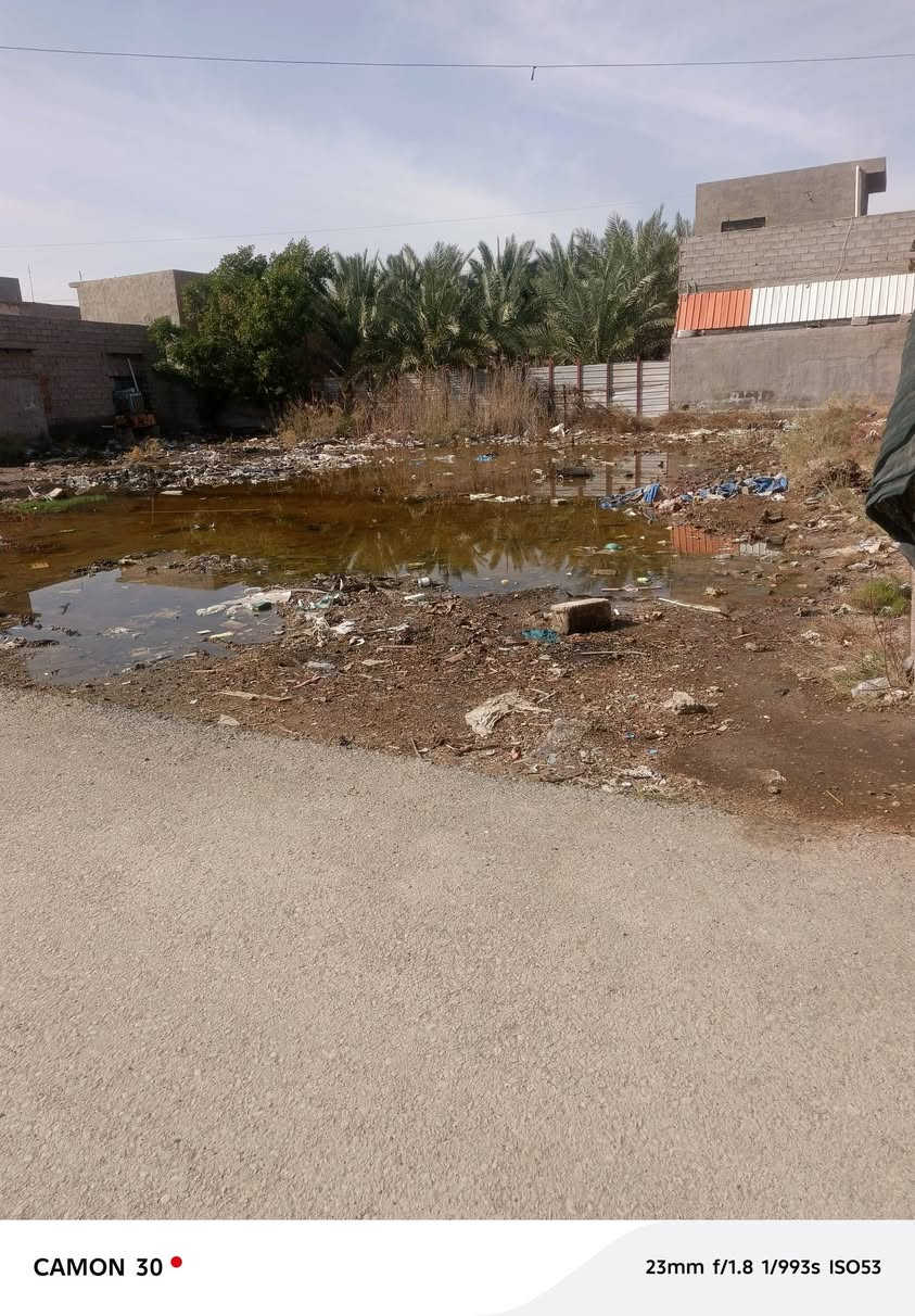 قطعه ارض 100 متر في الاصلاح زراعي 17 قرب صيطره الشعب مقابيل مرطبات اسفيح 
استفسار واتساب ***********
