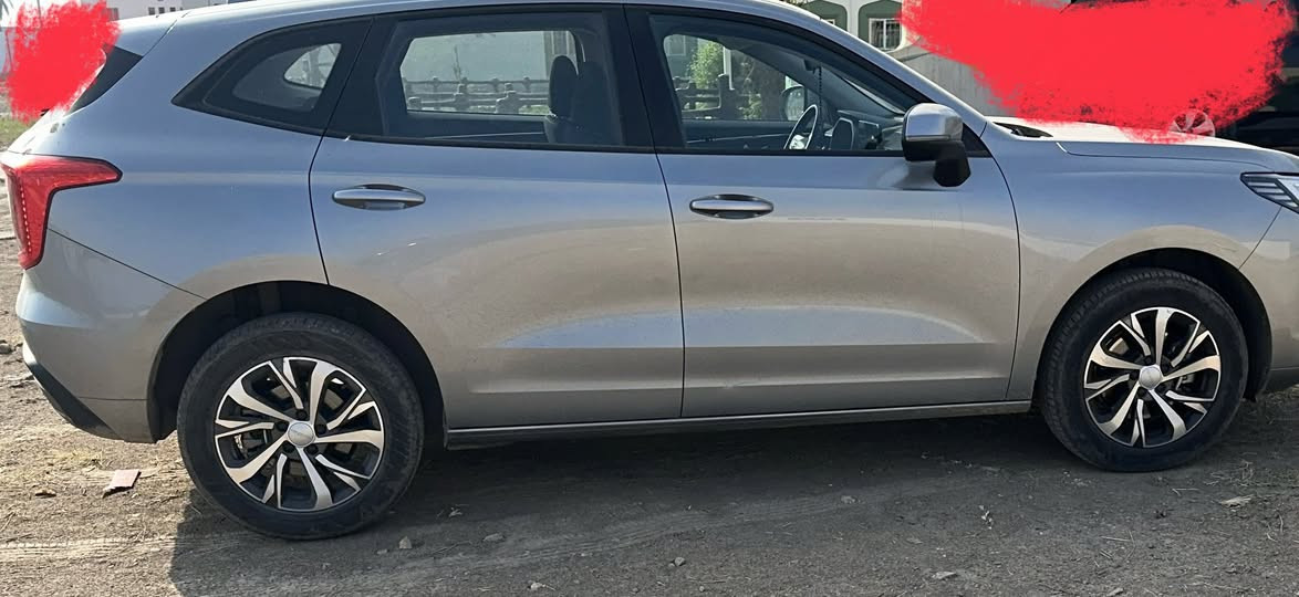 السلام عليكم.
للبيع هافال جوليان موديل ٢٠٢٤نص مواصفات ماشيه ٢٦٠٠٠ ومدامة كاملة ومفحوصة على وضع الشركه بعدها رقم بغداد دولي حره ما مطلوبه باسمي

بعدها بضمان شركة نهج العراق 
 المواصفات 
-كير ماوس ٧نمر 

-محرك ١٥٠٠ تيربو 

-تحكمات ستيرن 

-شاشه لمس 

-تبريد قطعتين 

-هندبريك كهربائي. شفتات بالستيرن 

-اوتو بريك .حساسات وكامره خلفيه 

-مانع انزلاق. مانع انحدار  

-تحكم بالايتات  

-بصمه دخول ذكي 
وبعد بيه مواصفات اخرى و مكفوله كفاله عامه

مكان السيارة في بغداد وللتواصل على الرقم *********** واتساب
