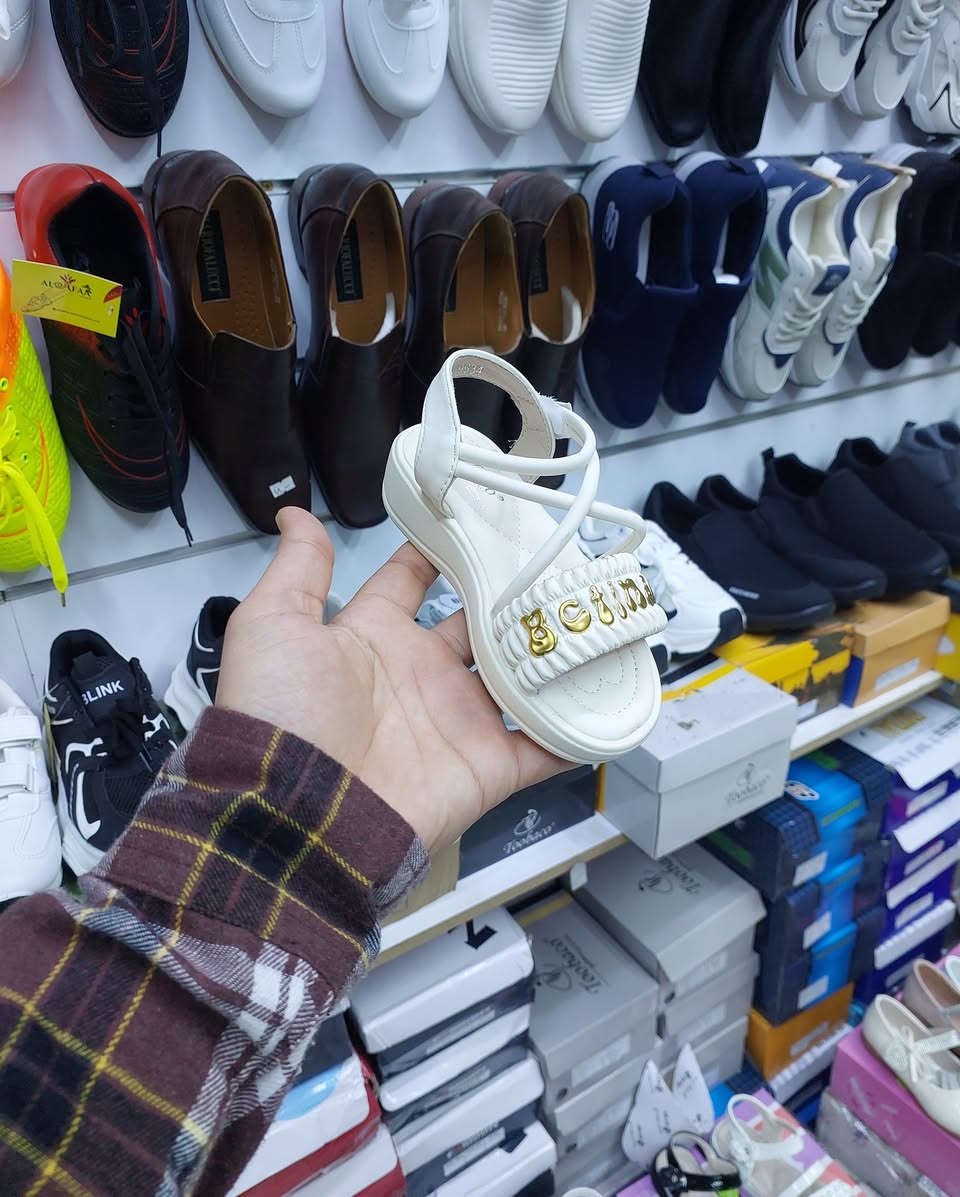 ✨ وصول تشكيلة جديدة ✨
👦 صندل ولادي قياسات (26–30)
👧 صندل طفلة قياسات (26–30)
👟 حذاء بناتي وطفلة قياسات (26–36)
موديلات حلوة 💖 خامة ممتازة 👌 وراحة باللبس للأطفال
مناسبة للمدرسة والطلعات 🌸
📍 متوفر لدى كرار باجي
العنوان: كوت حي الزهراء قرب مركز الخلود
🚚 توجد خدمة توصيل داخل مناطق الكوت فقط
لا يفوتكم الاختيار 👌 الكمية محدودة
حياكم الله 🌟
 #صعدو #صعدوني #لايك__explore___ #مابيه_حيل_اخلي_هاشتاكات #بناتي #تسوق #جركزات #اكسبلور_ضيفونا #الشعبالصينيمالهحل #لايك__explore___ #أحذية_نسائية #اكسبلور_ضيفونا #بناتي #ترانشوز_نسائي #مابيه_حيل_اخلي_هاشتاكات #صعدوني #الشعبالصينيمالهحل #اضافه #لايك #تفاعل #تفاعل #تخفيضات


**إذا كنت صاحب هذا الإعلان وتريد حذفه لأي سبب، رجاءا أرسل رسالة إلى الدعم الفني**