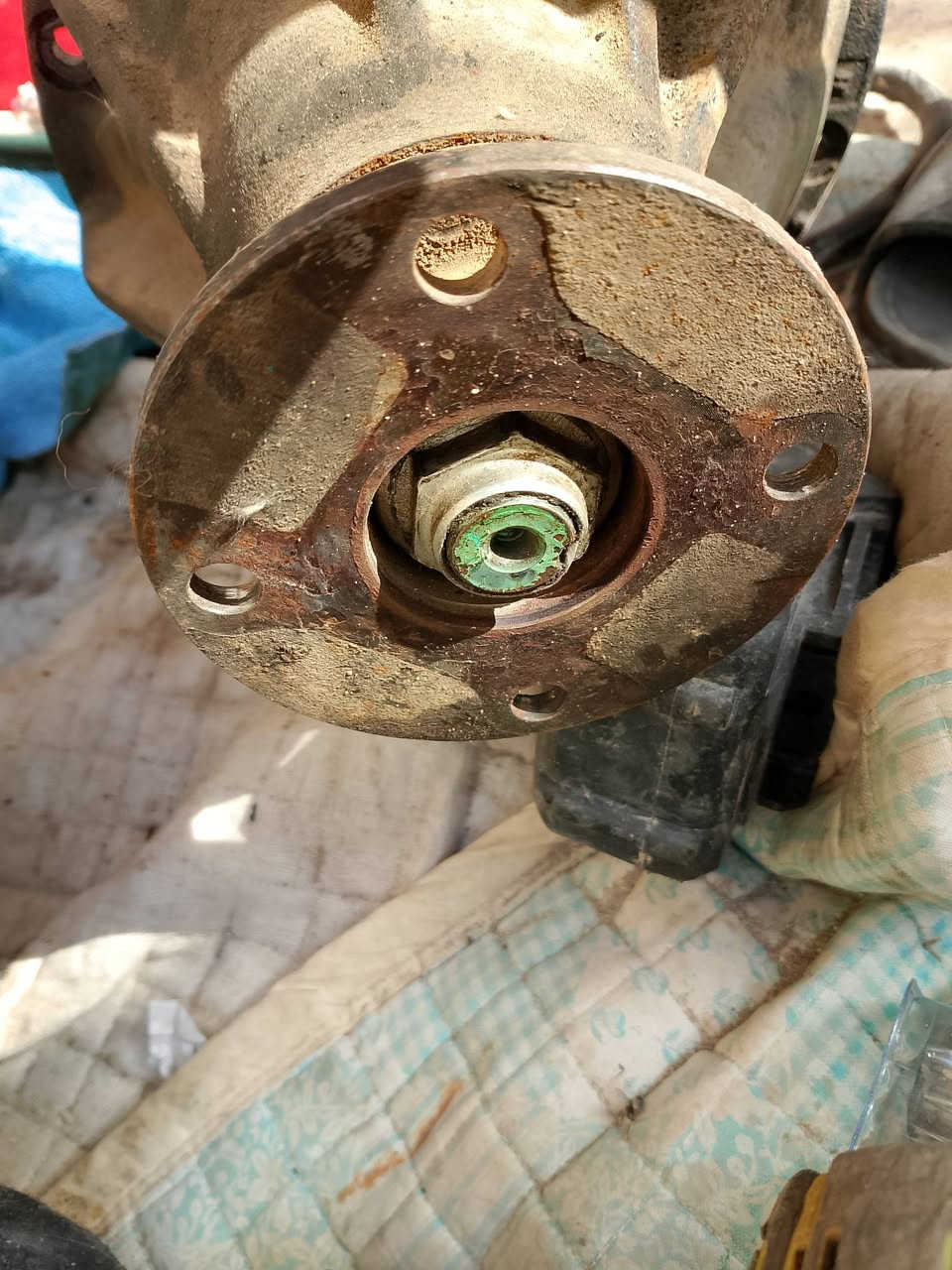 سلام عليكم
اكسل خلفي لاندكروزر جديد
سعره ٣ورقات ونص عنواني بغداد الحسينيه مال راشديه ***********
