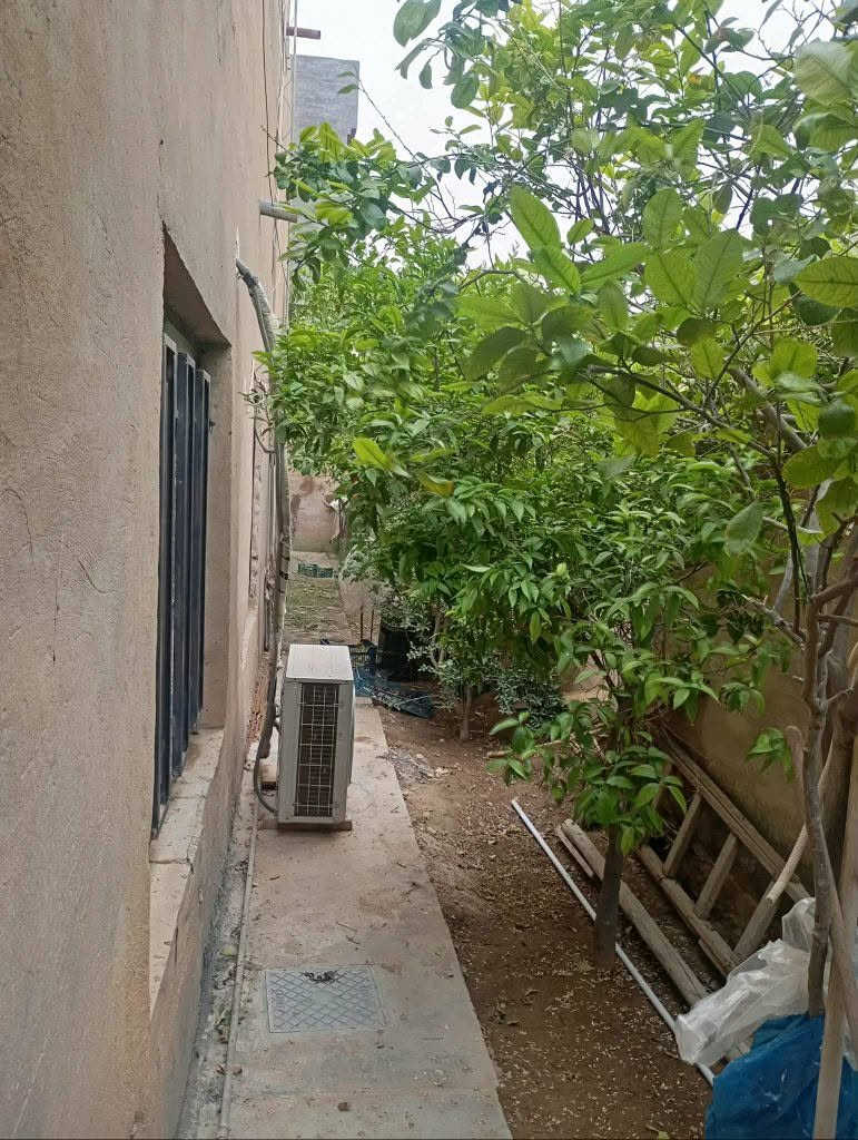 بيت مساح ٣٣٦متر في حديثه  الحي العسكري قرب مدرسة سيف العربي  في ٥ غراف كامل للبيع أو امراوس ا


**إذا كنت صاحب هذا الإعلان وتريد حذفه لأي سبب، رجاءا أرسل رسالة إلى الدعم الفني**