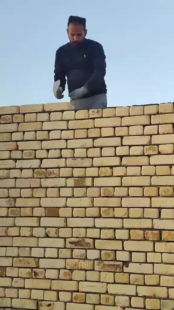 سلام عليكم خلفت بناء حالين متفرغ عمل استلام مهندس ***********
