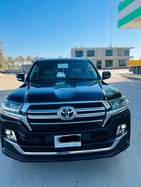 لاندكروز بريم • ٢٠١٩ • ٧٠٠٠٠