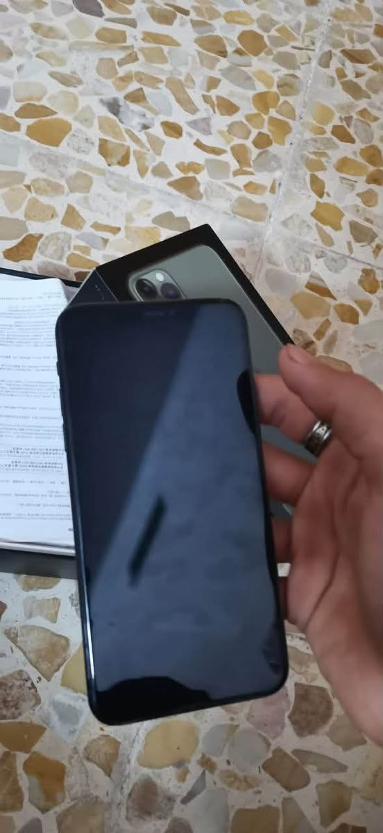 ايفون 11برو ماكس شاصي نضيف ما مفتوح فيس ايديي شغال دبل سيم مع خمس كفرات وشاحنه السعر 370 قفل قفل


**إذا كنت صاحب هذا الإعلان وتريد حذفه لأي سبب، رجاءا أرسل رسالة إلى الدعم الفني**
