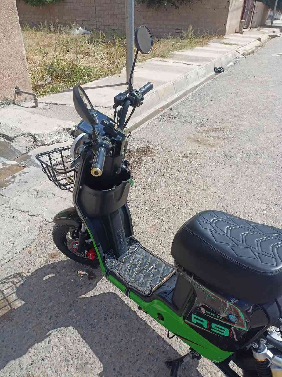 السلام عليكم باسكيل شحن للبيع R9 حيل نضيف
الشراي يتصل والسعر 500 أو بي مجال حك الجيه

((((***********)))
