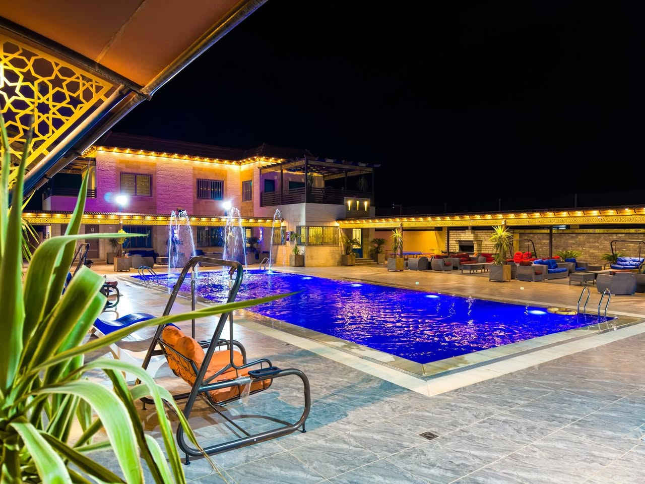 عروض عيد الفطر باقي فقط ثاني يوم العيد و اخر يوم العيد مزرعة مزاج
📍بغداد ابو غريب 
سعر الشفت 250 الف 
يبدا الشفت الصباحي 9 صباحا الى 7مساءا
 الشفت المسائي من 8مساءا الى 8 صباحا
تفاصيل
🛑 مسبح 
🛑بليارد
🛑منضدة
🛑 جلسات خارجية
🛑سستم صوت متكامل
🛑بلي ستيشن 5
🛑اماكن تصوير
🛑غرف نوم 
🛑باربيكو
باقي تفاصيل مراسلة الرقم واتساب للحجز والاستفسار
***********
