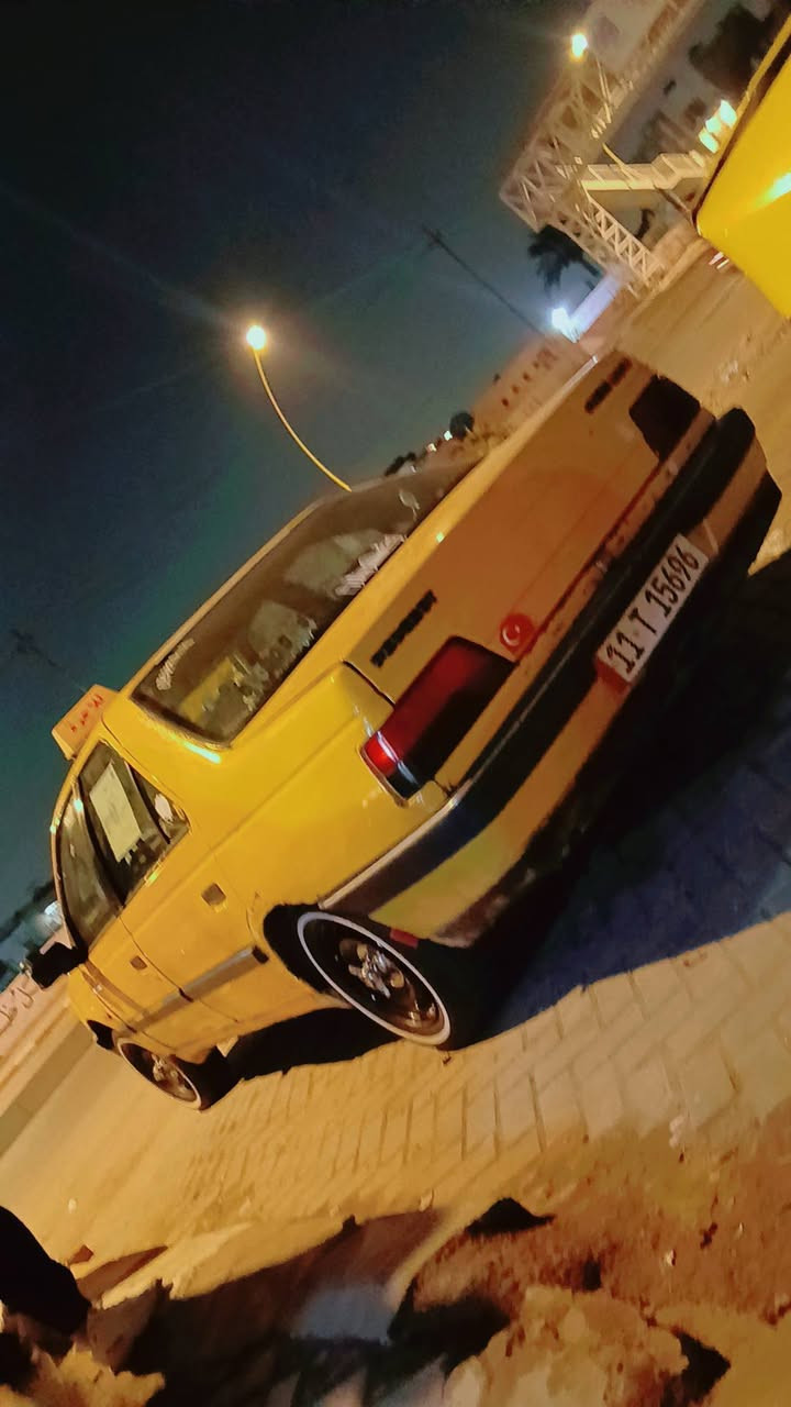 السلام عليكم بيجو ٢٠١٠ جي لكس سنويه للبيع ٢٧ دولي مصفره مكانه بغداد صليخ السياره جاهزه من صدراجات وتخم تاير وكير ومكينه هيه وغراضه السعر ٢٨ وبيه مجال بسيط ***********
