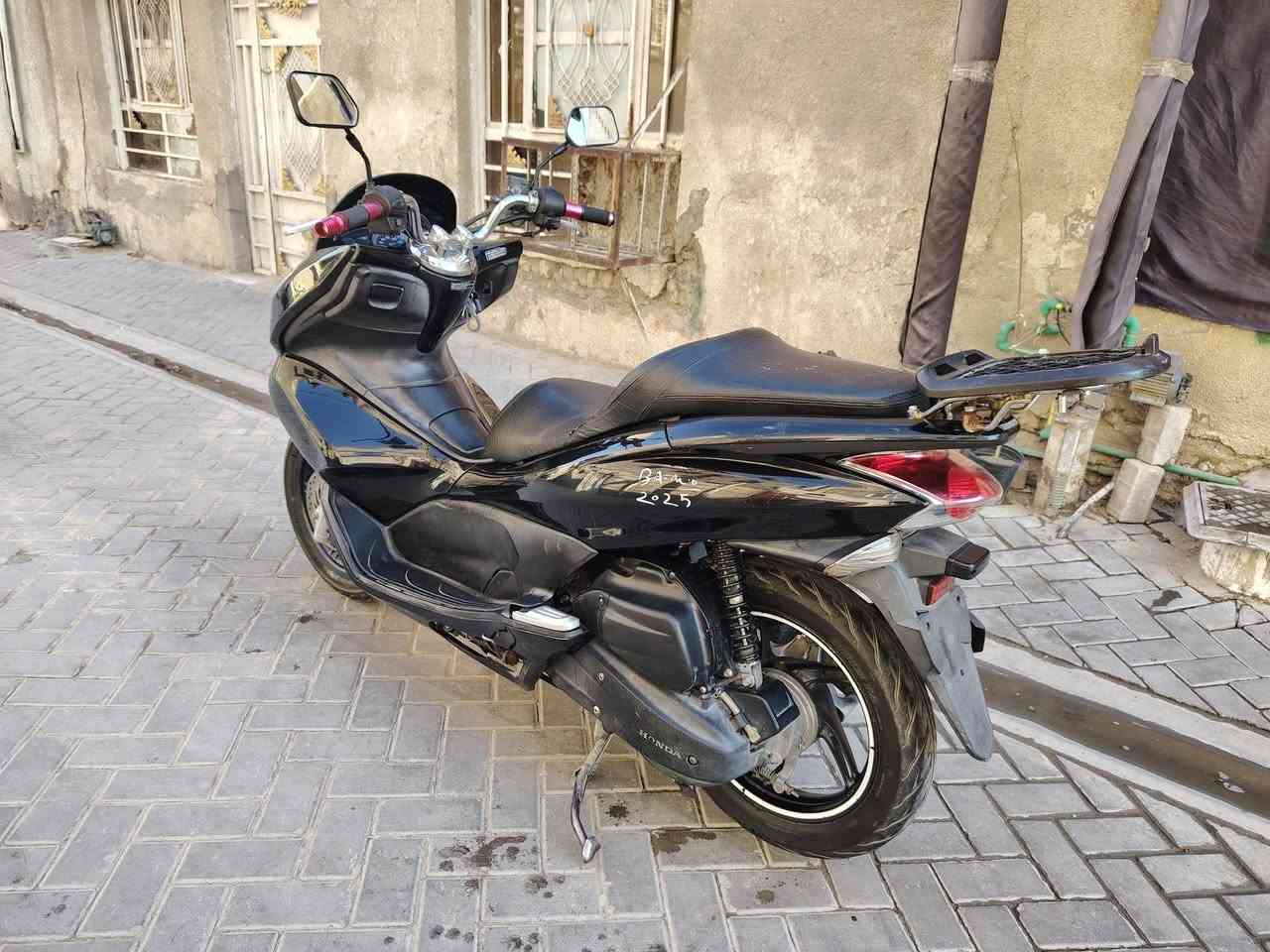 جيل اول 125 بيها بدايه رنكات والباقي مكفول الدراجه مامفتوحه
سعر ١٢٥٠ بغداد مدينه الصدر ***********
