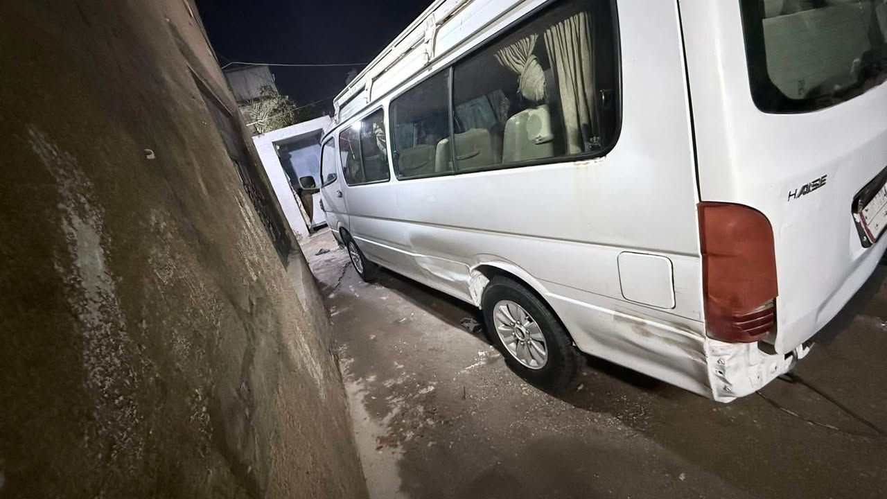جنبيH1 ٢٠١٤ موصليه (بآسم رعد عزت)
تخم تاير جديد باتري جديد حداديه خلفيه جديده

 ضايفلها ورگه زايده للقوه دبلات جديده

شاشه ودمام 

سبير كله جاهز عينه وصينيه جديد

 مكينه ياباني 3y   گير اكسل خير من الله

  السياره جاهزه للشغل تراي للمكان اليعجبك

 بيها طخات موضحات بالصور 

دوشمه وكاعيه 

السعر ٣٥ وبيها مجال حگ الجيه  

السياره نضيفه 

مكاني النجف الاشرف 

راسلني واتساب وبخدمتك 

***********
