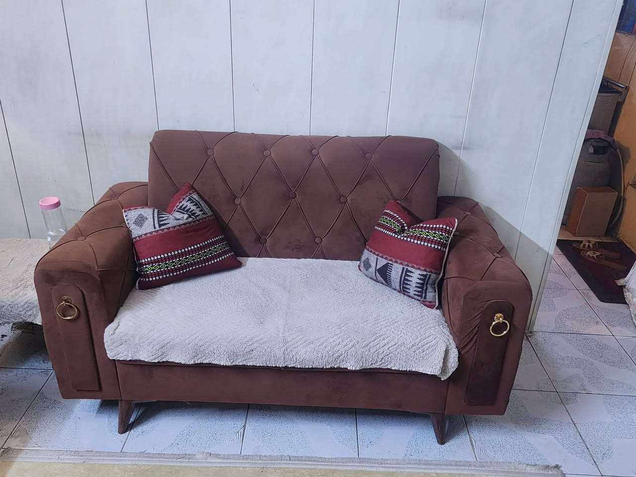 تخم قنفات ٧ مقاعد للبيع ١٠٠ الف مكاني بغداد كرادة داخل


**إذا كنت صاحب هذا الإعلان وتريد حذفه لأي سبب، رجاءا أرسل رسالة إلى الدعم الفني**