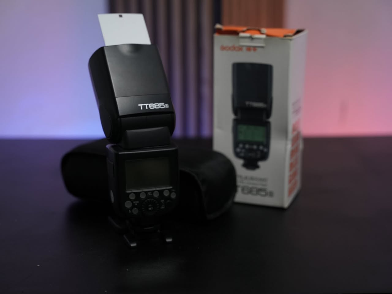 للبيع فلاش Godox TT685S الغني عن التعريف، الخيار المفضل لمصوري المناسبات والبورتريه الذين يستخدمون كاميرات سوني.

دقة الإضاءة: يدعم نظام TTL الذي يضبط قوة الإضاءة تلقائياً لضمان أفضل صورة في كل لقطة.

تصوير سريع: بفضل خاصية HSS، يمكنك التصوير في وضح النهار بفتحات عدسة واسعة دون مشاكل.

تحكم لاسلكي: مدمج بنظام راديو يجعله يعمل مع أي "تريجر" من جودوكس بسهولة.

شاشة واضحة: مزود بشاشة LCD خلفية كبيرة تجعل ضبط الإعدادات سهلاً وسريعاً. كالار, السليمانية


**إذا كنت صاحب هذا الإعلان وتريد حذفه لأي سبب، رجاءا أرسل رسالة إلى الدعم الفني**