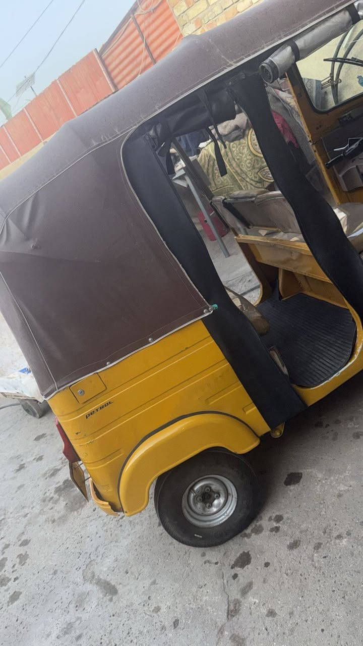 سلام عليكم تكتك البيع مديل 2018شهر 6تكتك رقم وسنويه رقم نكليزي بيه مكينه مال عشرين رقم بغداد ***********اتصل وتدلل
