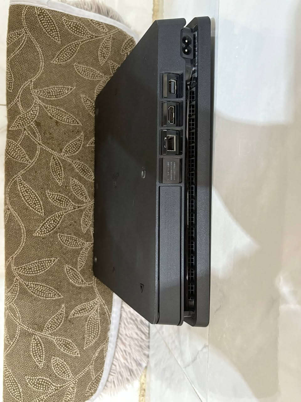 بلي 4 سلم اونلاين ذاكره 500 كامل ملحقات لا مفتوح ولا مصلح مستعمل قليل ويا جويستك اضافي ويه الگفرات ملاتهن ويا ups  850VA  السعر 300 الف و بي مجال بسيط
مكاني بابل 

 واتساب  ***********
