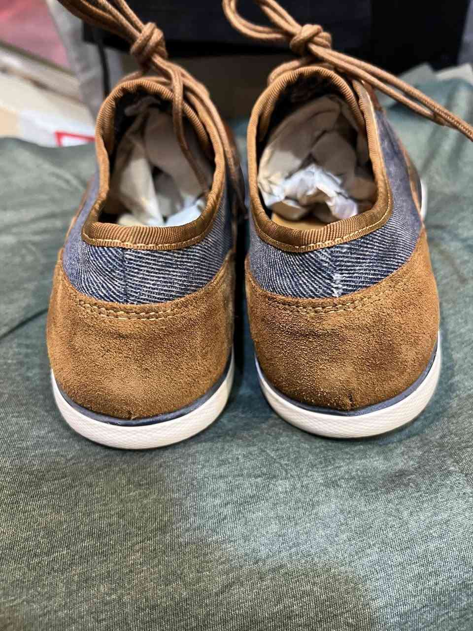 قياس 43
جديد
صناعه برتغال
سپورت كاجول
جلد طبيعي
جوده عاليه
السعر60
للحجز مراسله لطفاً


**إذا كنت صاحب هذا الإعلان وتريد حذفه لأي سبب، رجاءا أرسل رسالة إلى الدعم الفني**