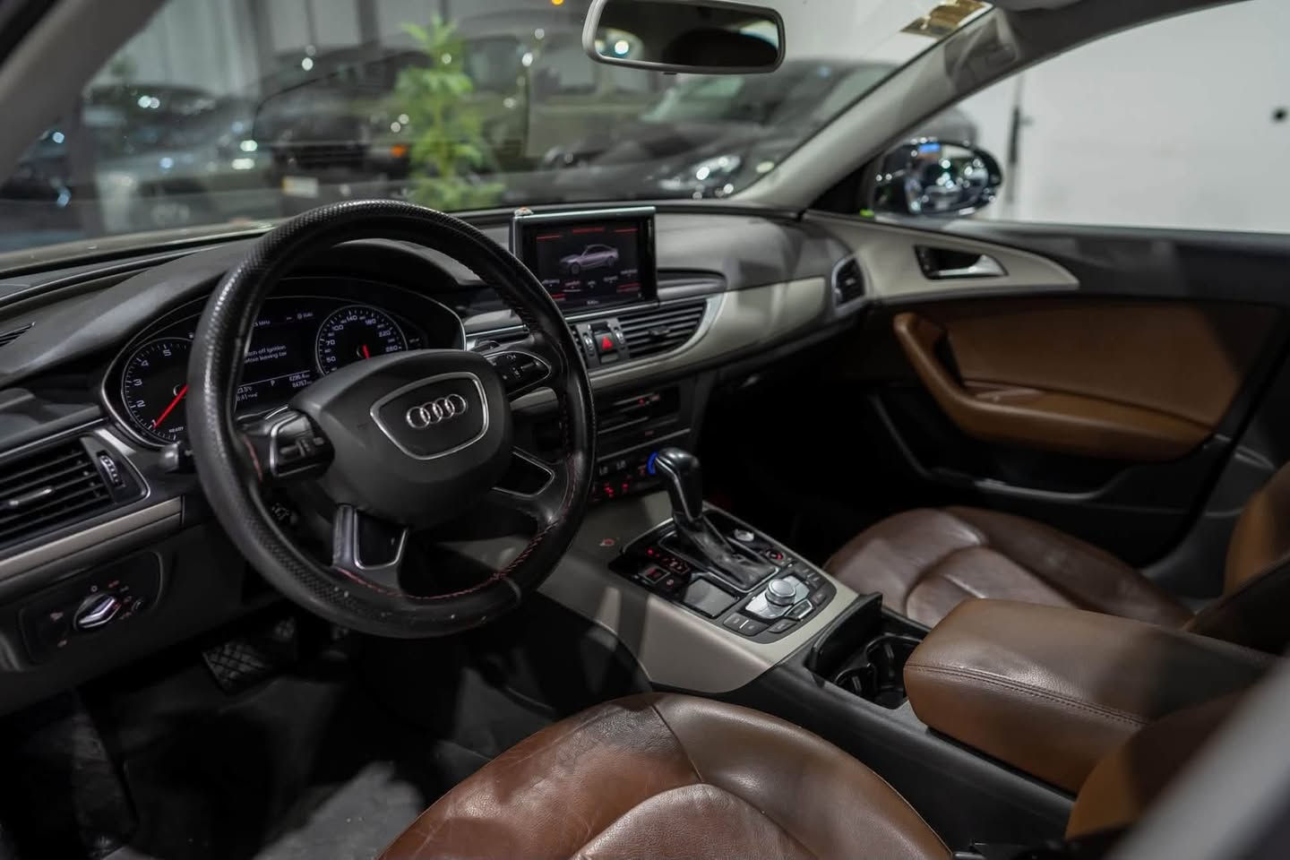 کوردی /عربی 
*********
دروستكراوي :-Audi
مۆدێل :-  A6 
ساڵ :  2017
بزوێنەر : V4 2.0L 
بێ بویاغ 💎 
دوو بست PDR
بگۆری بزوێنەر : Automatic 
سوتەمەنی : بنزین 
‎دۆخ : بەکارهاتوو
ماوەی ڕۆشتوو:  83000 km
تابلو ئوتومبێل : هەولێر  
***********
النوع :- Audi
المودیل :- A6  
السنة : 2017
المحرك :   V4 2.0L 
بدون صبغ 💎 
اثنین شبر PDR
ناقل الحركة: Automatic
نوع الوقود : بنزین
الحالة: المستخدم 
عدد اميال :   83000 km      
رقم السیارە: هەولێر 
**********
***********
***********


**إذا كنت صاحب هذا الإعلان وتريد حذفه لأي سبب، رجاءا أرسل رسالة إلى الدعم الفني**