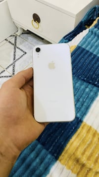 ايفون اكس ار • ١٢٨ • بطاريه ١٠٠