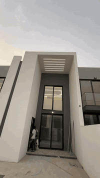 كل ميخص الديكور الداخلي والصبغ باسعار تنافسيه واجواد المواد ***********
