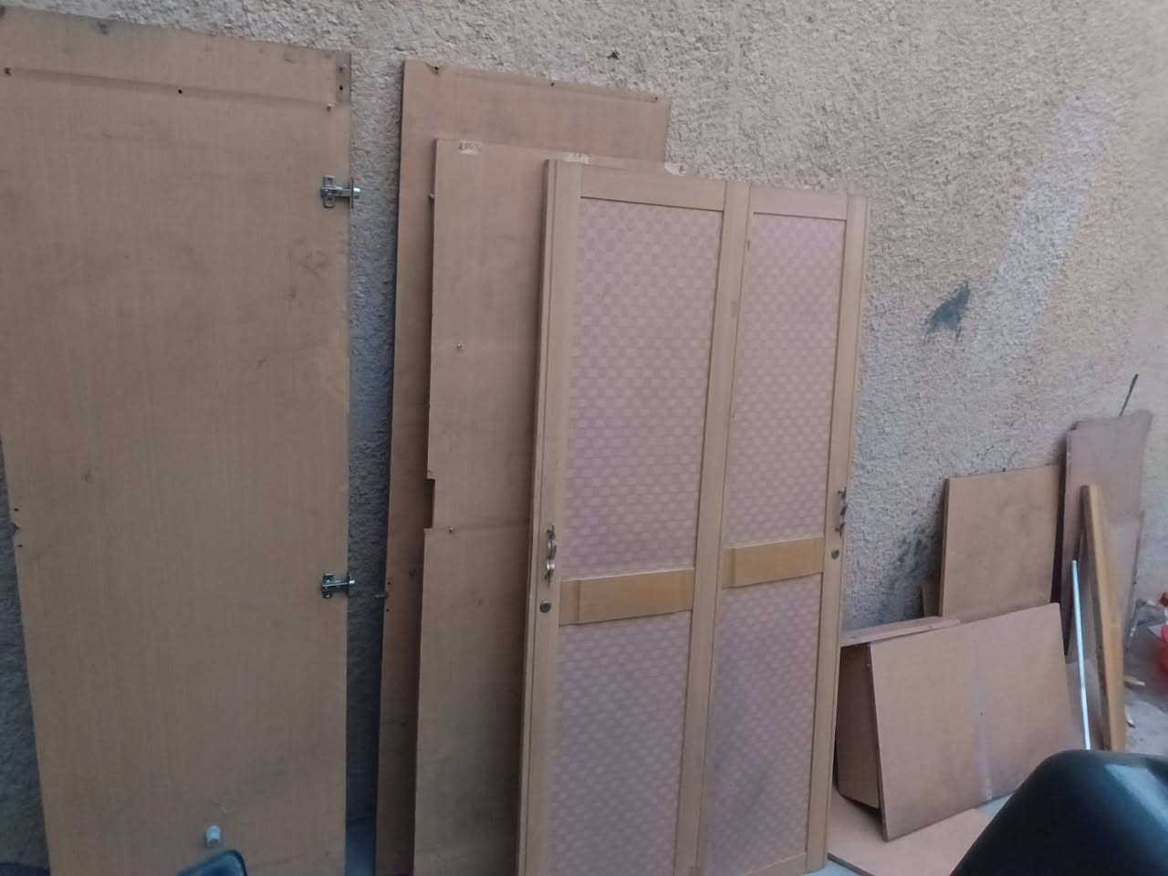 السلام عليكم كنتور بابين مستعمل نظيف غراض كامله للبيع بي ملاحظات فقط راسطات صغار من ابو الانشائيه يمكن بالف لو بخمسميه  
اليفيده يجي خاص قيم وآخذ باليرضي الله


**إذا كنت صاحب هذا الإعلان وتريد حذفه لأي سبب، رجاءا أرسل رسالة إلى الدعم الفني**