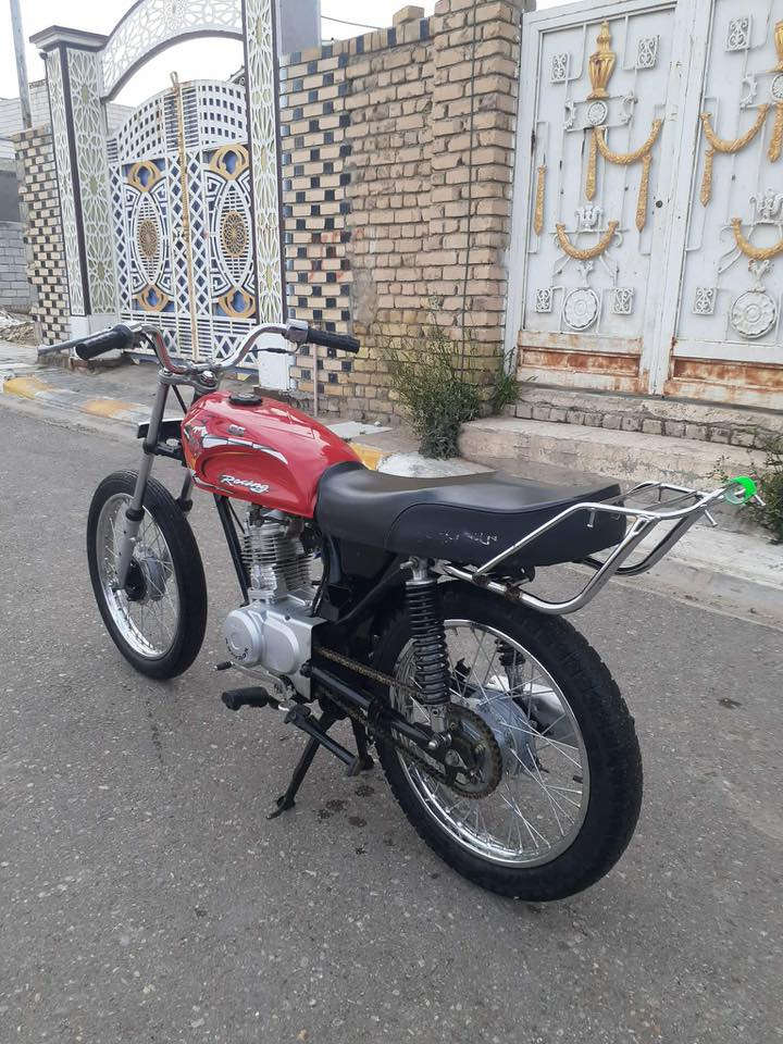 سلام عليكم 
شباب دراجه للبيع وترهم مراوس شاصي ١٦ اوراق اصولي مكينه رابيدو ٢٥ مبدل كور والباقي كله جديد  الدراجه كلشي مانقصها شرط شلعه ومعدل وفصله مكاني واسط قضاء الحي (***********) وبي واتساب
