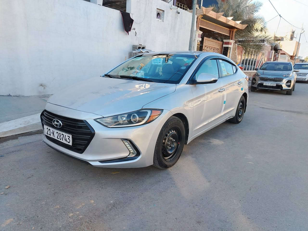 السلام عليكم
النترا 2017
رقم سليمانيه دولي
تحويل مباشر
مكينه كير فول
ماشيه ١٢٠ الف
السياره مكفوله من الصبغ
بيه بارد مكانين فقط
كهربائيات كله شغاله
السياره جاهزه
السعر 125 بيها مجال
العنوان الفلوجه 
للاستفسار ***********
