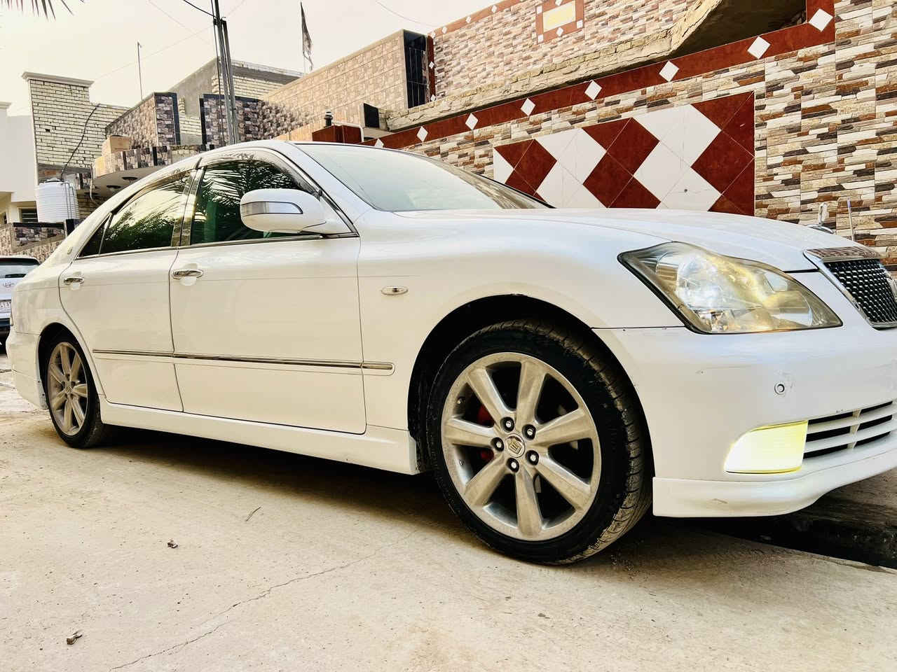 السلام عليكم
شاهينه 2004
شاصي 182
تحويل مباشر سياره بأسمي
السياره جديده مال جني
مواصفات
فتحه
6 بصمات
داخل جلد ملكي
حساس خلفي امامي
مري شفط
داخل اسود ملكي
3 دكم
مانع انزلاق
ABS بريك
كامره دواره
كشنات كهرباء
و باقي المواصفات معروفه للجناي
اخوان السياره نضيفه و ماًمتعوبه و الياخذها يتهنا بيها
السعر 160$ و بيها مجال حك الجيه
السياره مكفوله كفاله عامه من الرسميات وًالكصه و نقل الجثه فقط جاملغ خلفي من اليابان 🇯🇵رقم الهاتف *********** بابل
