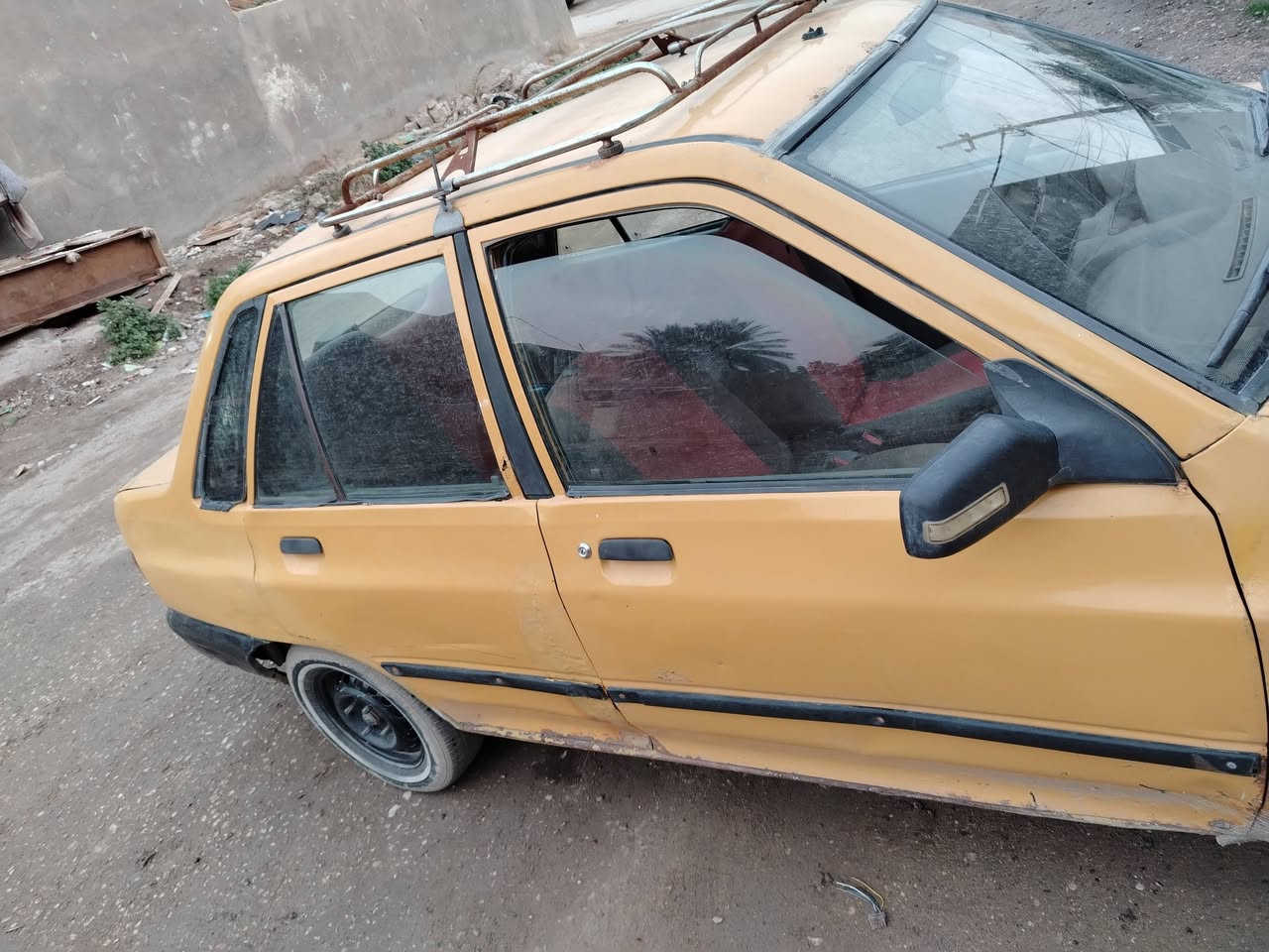 سايبه للبيع موديل 2011 رقم بغداد الماني ثانويه عظم عاج ساقطه بال 24 تخم تاير نظيفه حداديتها خير من الله دواخذها حلوه كهربائيات شغاله قياسات شيء قليل بيها سياره مال واحد يعيش بيه على باب الله كير ومحرك شرط الكفاله مكاني بابل  سعر10 وبيع مجال للطيبين الاستفسار عن رقم***********
