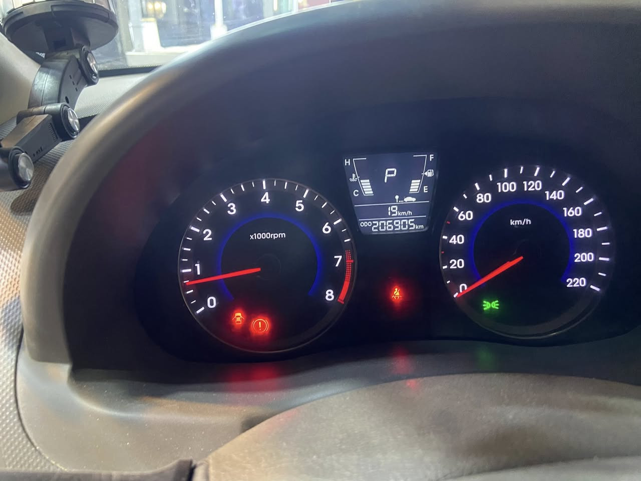 السلام عليكم
اكسنت موديل 15وارد خليجي 

مكينه خير من الله تبريد 

السعر 96بيها مجال الطيبين

مكاني الاعظميه متواجد فيس واتساب 

***********
