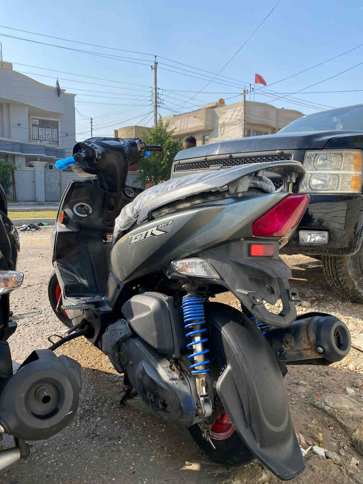 سلام عليكم 
جيتي ار 
موديل 2014
دراجه اخت الرمبه 
مكينه كفااااله 
زوج تايرات جدد 
ضفيره ع وضع الشركه
كلجات بلاد
ويل نجمه
لون فيراني
دراجه كلش حلوه واحله من الصور 
ما نقصها برغي 
حته الدهن توني مبدله MOTUL
سعرها 700وبيها مجال
مكاني بغداد الحريه
***********
