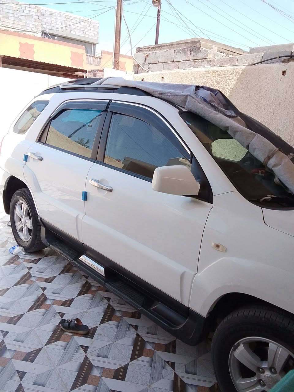 سلام عليكم سبورتج البيع رقم بغداد بسمي 2009سونار داخل الصور *********** ديالى خان سعد السعر 135
