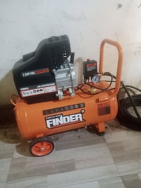 كمبريسر 50 لتر البيع  جديد ينفخ سياره و دراجات وكلشي  كامله هوه ول صون...