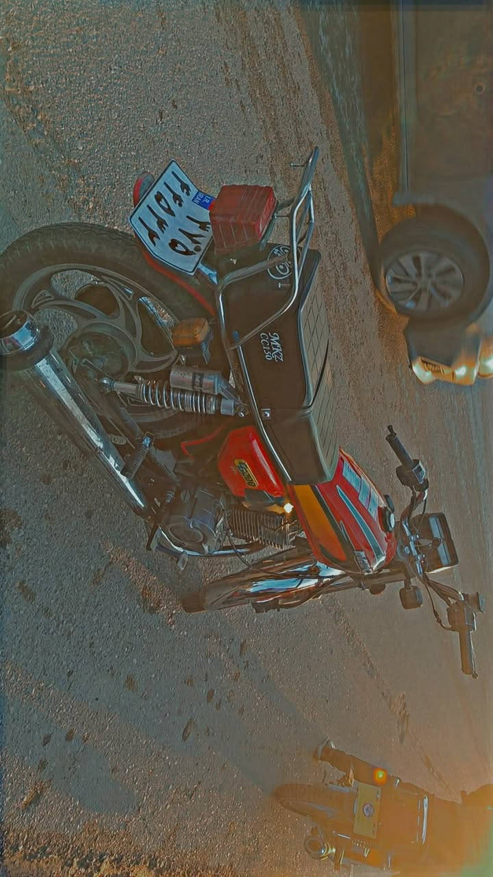 اسلام وعليكم.. دراجه mkz200 إيراني اصل موديل 95 الدراجه نضيفه ومستعجل عله بيعته الدراجه اي عيب ما بيه.. سعر 625بيه مجال بصيط ***********
