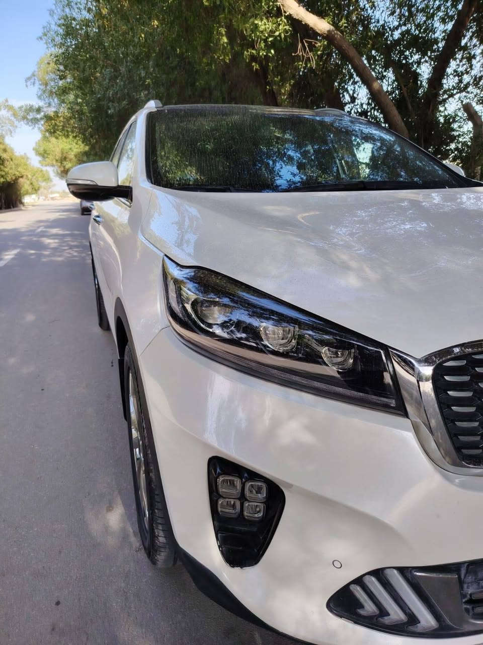 سورنتو خليجي موديل2020 بنوراما لسيارة بسمي اني مطلعهة من لوكالة كفالة عامة 
محرك 6سلندر 

 

7 راكب

كشنات جلد لونين 

حساسات أمامي خلفي

جنطة كهرباء 

بصمة

اللايت عالي ناصي زنون 

لد نهاري ليزري امامي 

بك لايت ليزري LED

اوتو هولد 

ترحيب

درايف مود

شحن وايرليس بلوتوث 

تحكمات ستيرن فول  

كامرة دوارة

تبريد 3 قطع مع تحكم منفصل 
سعر 268 وبي مجال بسيط

***********

مكاني نجف
