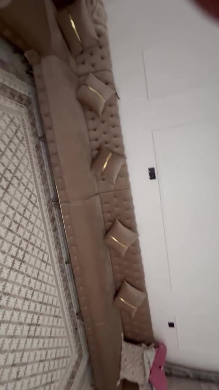 سلام عليكم
اغراض للبيع 
للستفسار ***********
