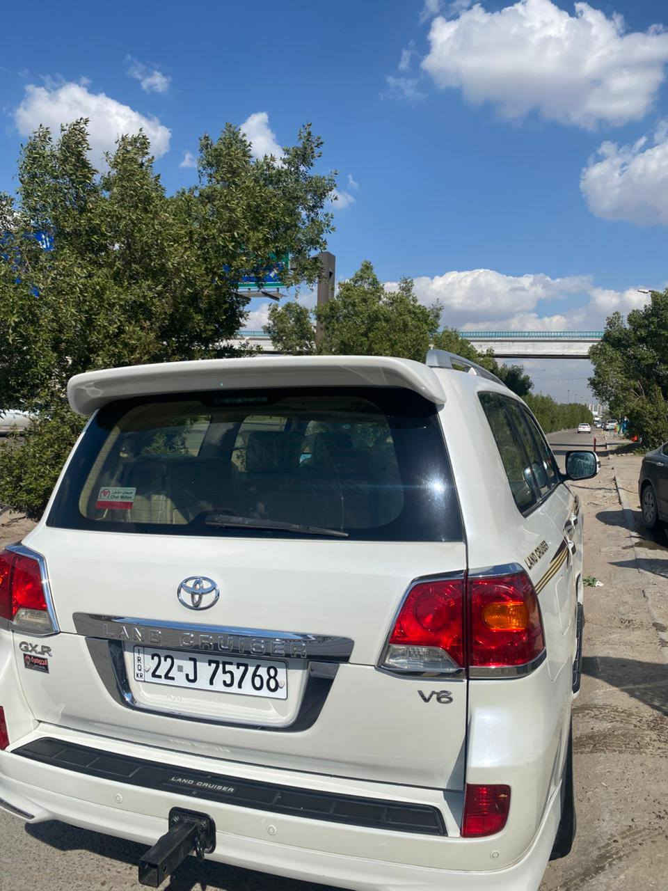 السلام عليكم 
لاندكروز GXR 2013 للبيع 
ماشية 286 الف كيلو متر 
السعر 380 ورقه


**إذا كنت صاحب هذا الإعلان وتريد حذفه لأي سبب، رجاءا أرسل رسالة إلى الدعم الفني**