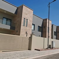 الى اصحاب البيوت والشقق في مجمع بوابة الكاظمية السكني ❗️  عندي اكثر من...