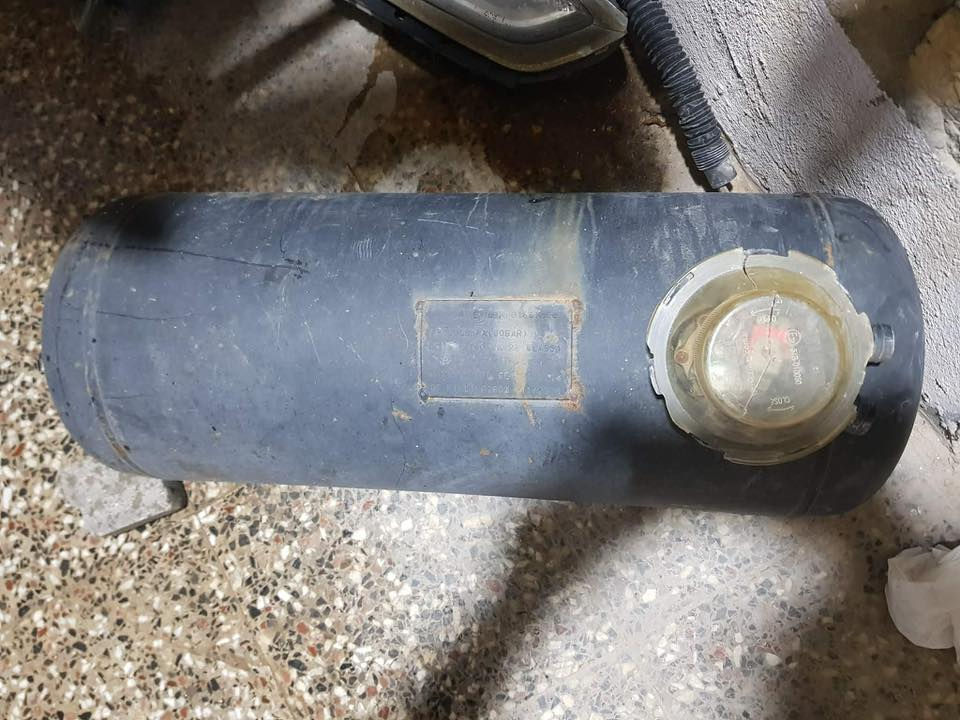 السلام عليكم منضومة غاز كاملة نقص نوزل واحد ضايع شغالة وكاملة السعر 250 وبيها مجال 4 سلندر
***********
