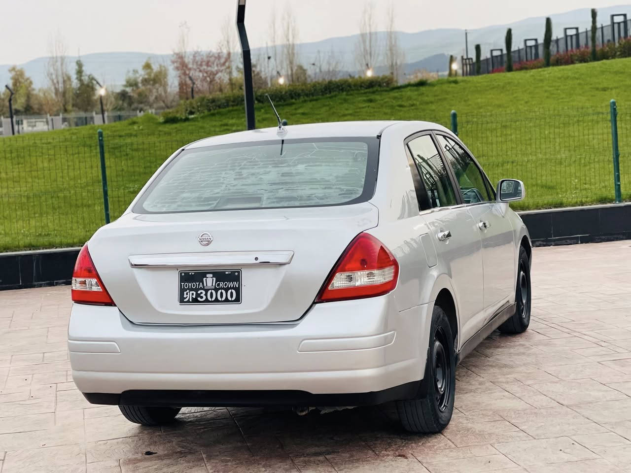 ***********//***********بەناوی خوای گەورە لەسەرئیزنی ئەدمینی بەڕیز ماشاألڵە لەم ماڵەپاکوخاوینە نیسان ڤیرساتیدا بۆفرۆشتن سەیارەکە ساخ ساخە واتەموسوبڕاوەنییە (سعري 43)گەلاویەک مەجالی زۆرکەم قسەی فرۆشتنی ئەکەم مۆدیل2011 بەس دڵنیانیم بۆمۆدئیلی مەکینەگەورەیە زۆر بەهەڵمەتە گیڕتۆماتیک گیڕومەکینە بەشەرت چوارجام کارەبایی بۆیاخیکی زۆرجوان کراوەکامل وەک شوشەیەساردووشخوتی نییە یەک دەعمی خەفیفی هەیە ماباقی هیچی پیوە نییە چوارتایەی جوانی لەسەرە  سەیارەکە زۆر جوانو خاوینە زۆر ماڵی دۆستە پارەی بڕاوەیەکیش نییە ***********//***********
