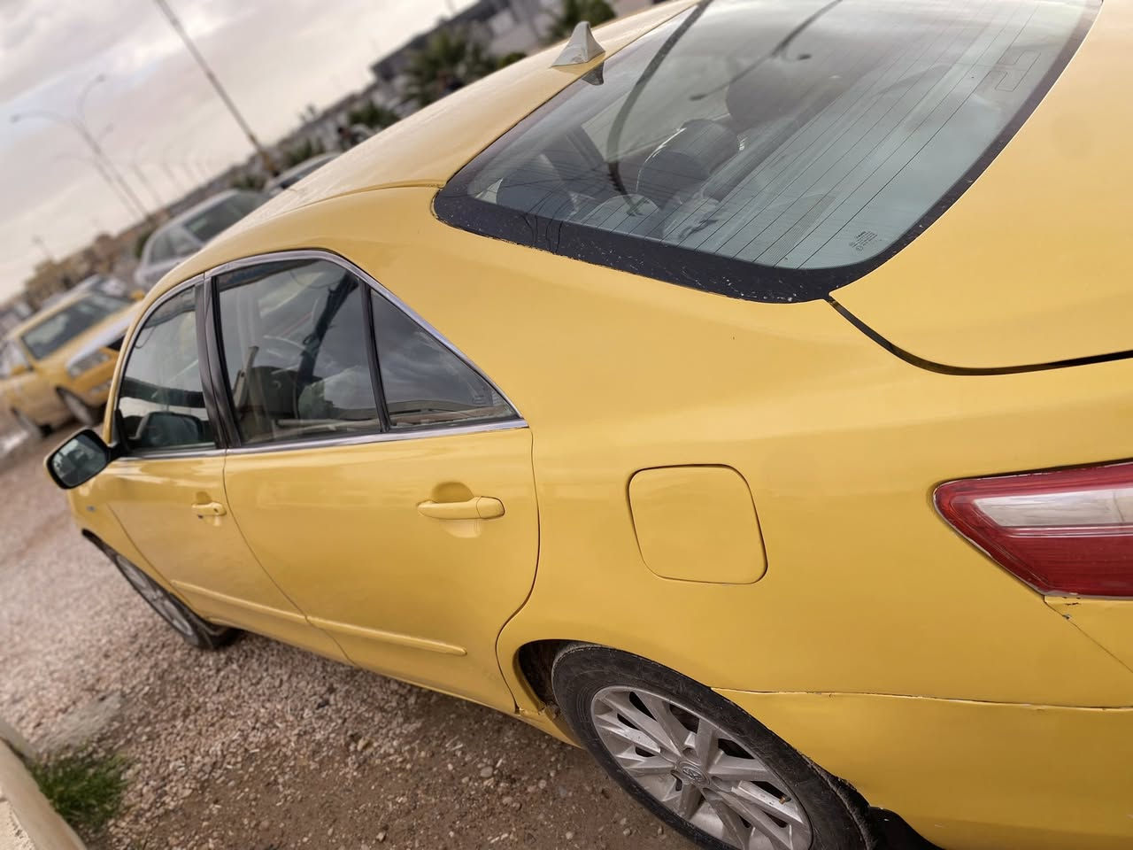 بسم الله
السلام عليكم كامري للبيع موديل 2008 رقم أنبار انكليزي تحويل مباشر كير محرك كفاله تدفئه تبريد شغال لونها الابلادي سلفر مصبوغه عام تغير لون ضربتها بالصندوك شاصي كفاله السعر 73 وبيها مجال الاستفسار الاتصال على ***********
