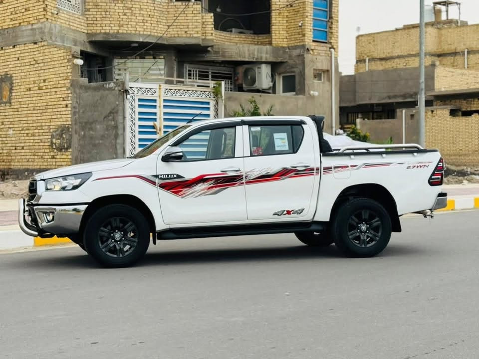 هايلوكس فورويل 2023 ذي قار الدولي 
كير اوتماتيك  مكفوله  ماشيه 66  ألف
السياره جديدة وجاهزة ع وضع  الشركة
السعر 278 وبيها مجال 

الشراي يتصل (***********)
