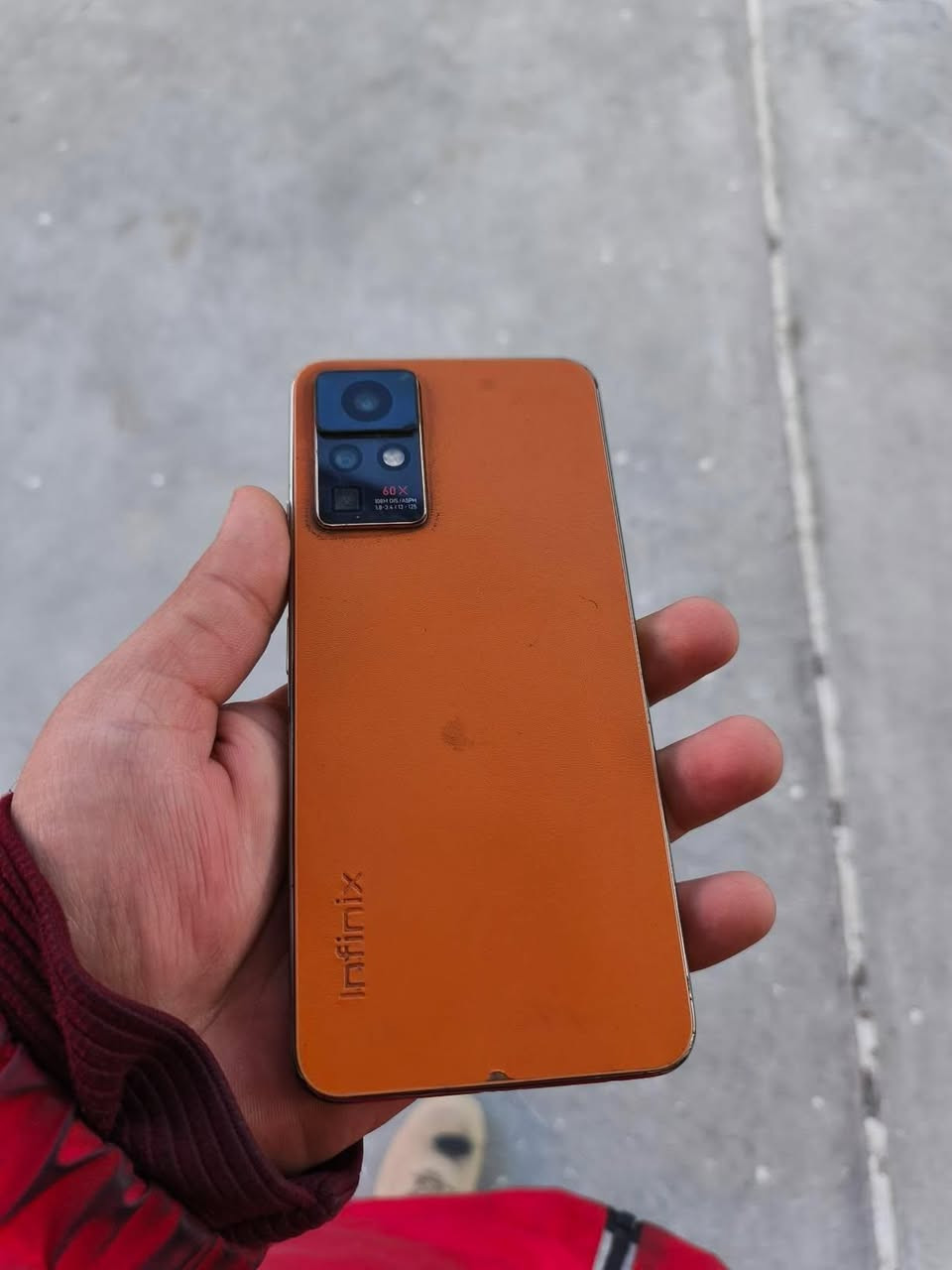 انفنيكس زيرو اكس برو ذاكرة 256+11 غراضه كاملة شاحنة45 واط+ كارتونه
جهاز نضيف بي كسر بالشاشه بس شغاله ومابيهه شي 
شاشه 120 هيرتز سريع بدون تكطيع
كامره 108 ميكابكسل + زوم x60
شحن سريع 45 واط 
جهاز نضيف بس شاشه مالته بيهه كسر بس كله شغاله 
السعر : 125 الف
العنوان : بغداد الاعضميه
للتواصل: ***********
