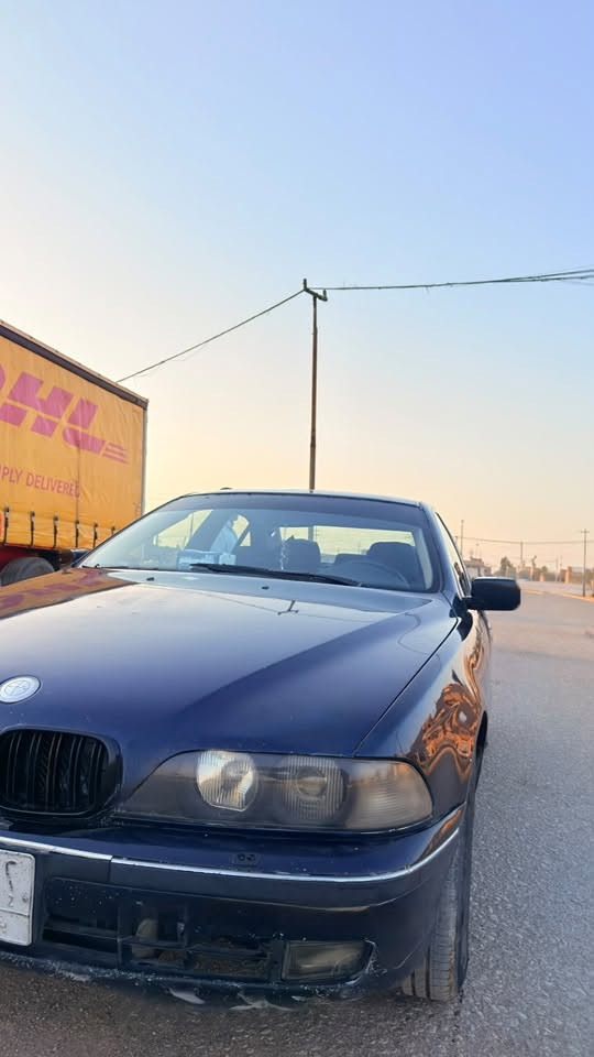 سلام عليكم BMW صقر 528i
السياره بدون ضربه فول مواصفات
عده الفتحه تبريده ثلج ماشالله
محرك جديد مسكر مصار اهواي من شاده اله البدي ماله بدون اخياس ولا جراد والباقي كدام عينك كيره وضعين سياقه سبورت
واتماتيك كهريات كله شغاله
وصاحبه موجود بل نجف مداور ثاني يوم سعر 80 مكاني  ميسان ***********
