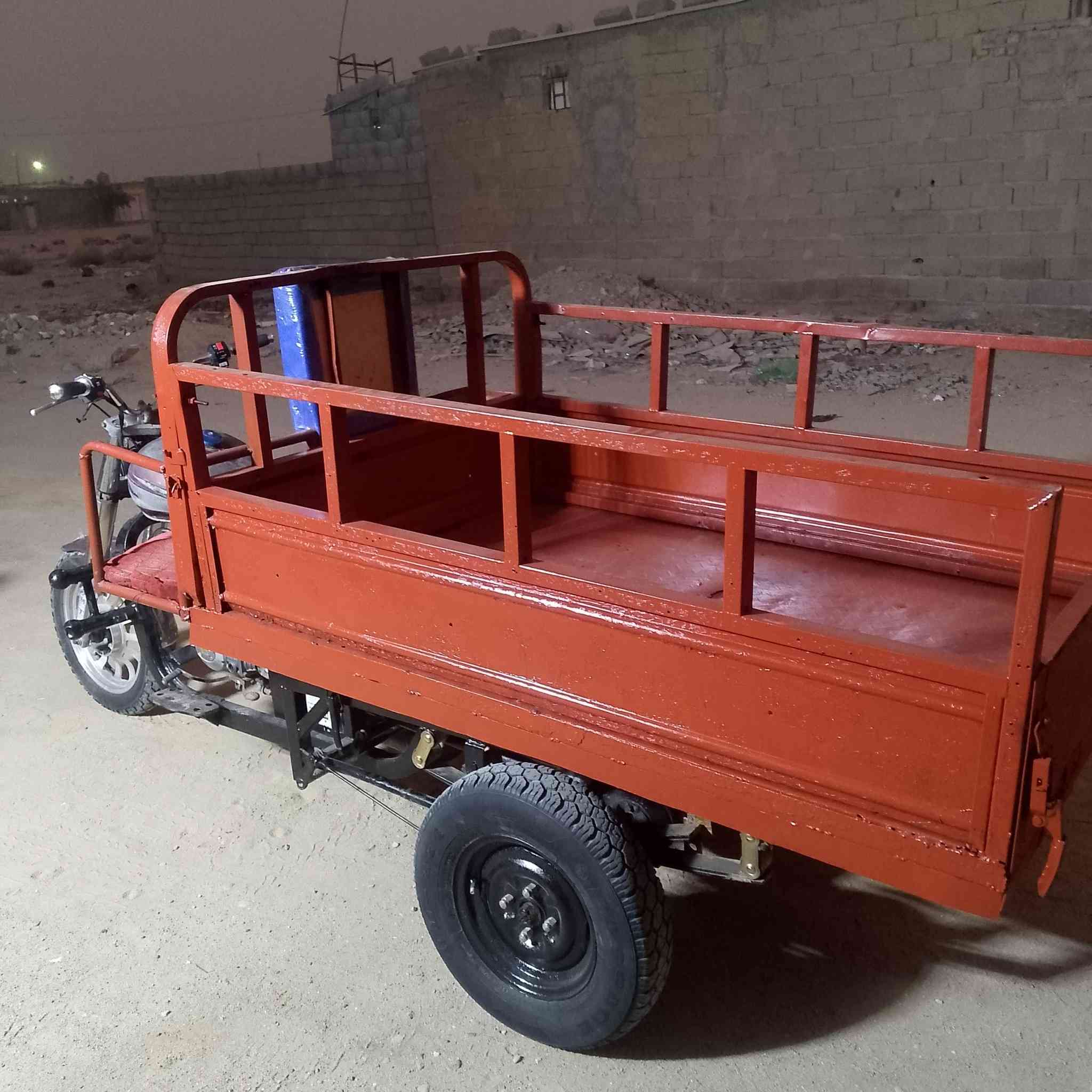 سلام عليكم ستوته ام تي ار مديل 12رقم وسنويه. راعي يريد تحويل سنويه منتهيه ستوته تعمير جديد هسه بدي هستوه صابغه ومكينه صارلها شهرين من شادها سبانه ماحاط عليها اكسن حلو تايرات هستوه شادهن ضفيره شغاله سلف لايت هندر هورن بيها بس يرادله ربط شاصي كفاله بليته بيهاا سكان يدات جدد صفاحيات جدد باتري سايبه تجيه ضهر جديده عنوان خور زبير رقم الهاتف وباقي تفاصيل خاص ***********
