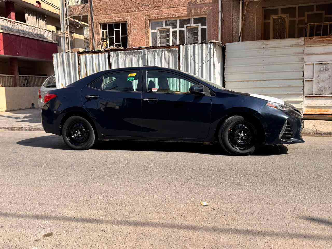 كورلا 2018 Xle فول موصفات اربيل بسمي هزه سنويه رقم كله جديد 
ماشيه 117 الف سياره فول بصمه سلايت كشن جلد كشن كهرباء رادار لايت عدسه بجم قرش سياره جاهزه 
السعر 122  بيها كلير من امريكا قطعتين  
مكاني بغداد حي القاهره ***********  صور الضرر او السونر بالمنشور
