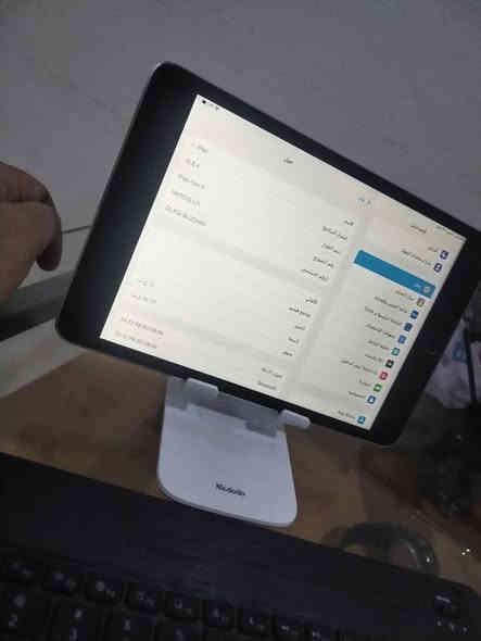 ايباد مني فور
بصمه شغاله جهاز مكفول شرط الفحص  كفاله
ذاكره ٦٤ نضييف وكامل غراضه كامله
مراوس او بيع ١٣٥ الف
بغداد دوره
***********
