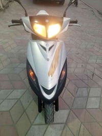 دراجة ماكس 140 مكينه بلادية كفرات اصلية كهربائيات شغاله السعر 375 وبيه...