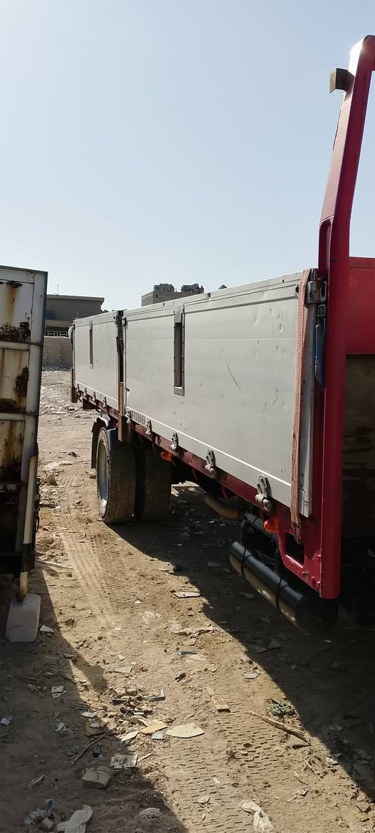 بدي البيع 6وربع 80 عنوان بغداد جسر ديالى ***********
