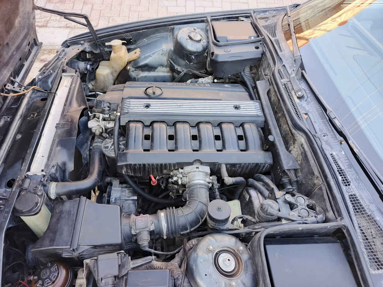 للبيع BMW موديل 91 حجم 525 رقم نينوى باسمي مشروع وطني سنويه الى 2029 السياره جاهزه من كلشي تبريد محرك كير كله جديد بيهاا اشويه جراد خفيف بلبنيد والقماره والصندوك 
محرك مسكر كبس كشنات جلد 
للاستفسار ***********
