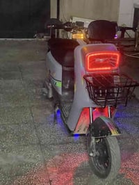 دراجه شحن R7 الحديث بطاريات دبل 32 أمبير جديدات مثبت سرعه السرعه الحقي...