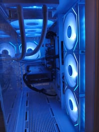Xeon E5-2690 v4 • RX 6650 XT • 64GB رام
